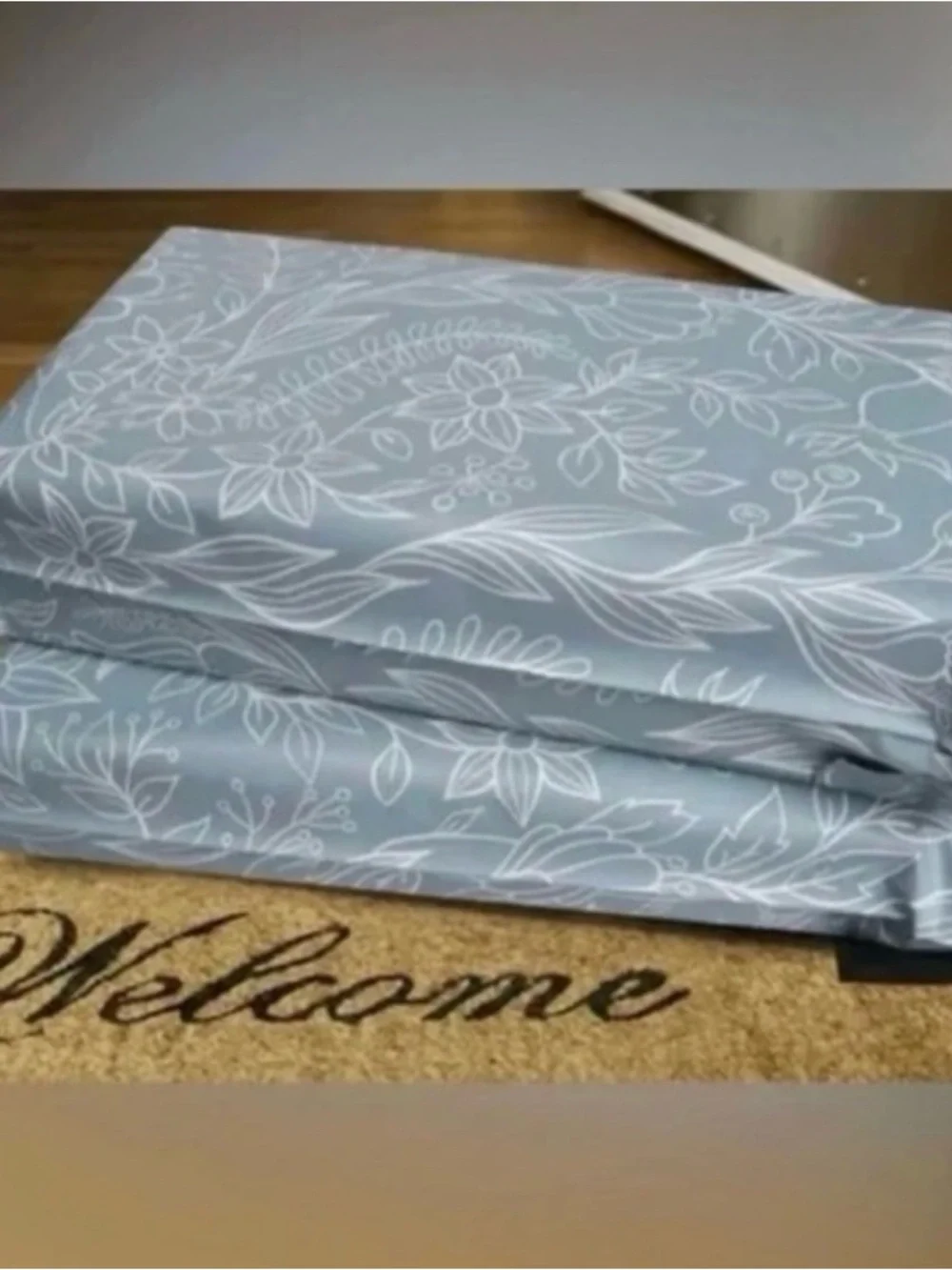 30 6” x 9” Slate Blue Floral Botanical Poly Mailers
